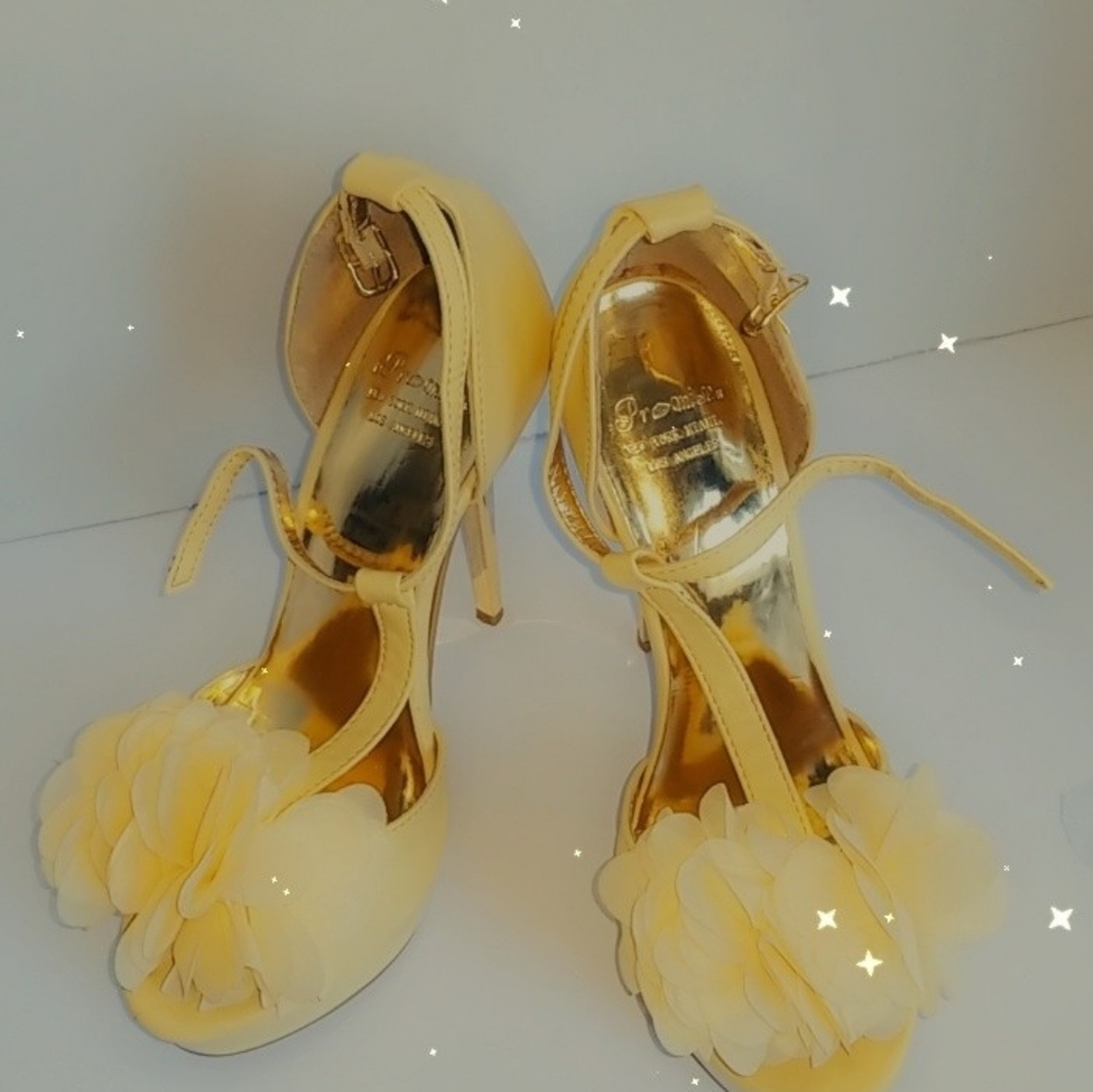 High heels - Picture 2 of 6